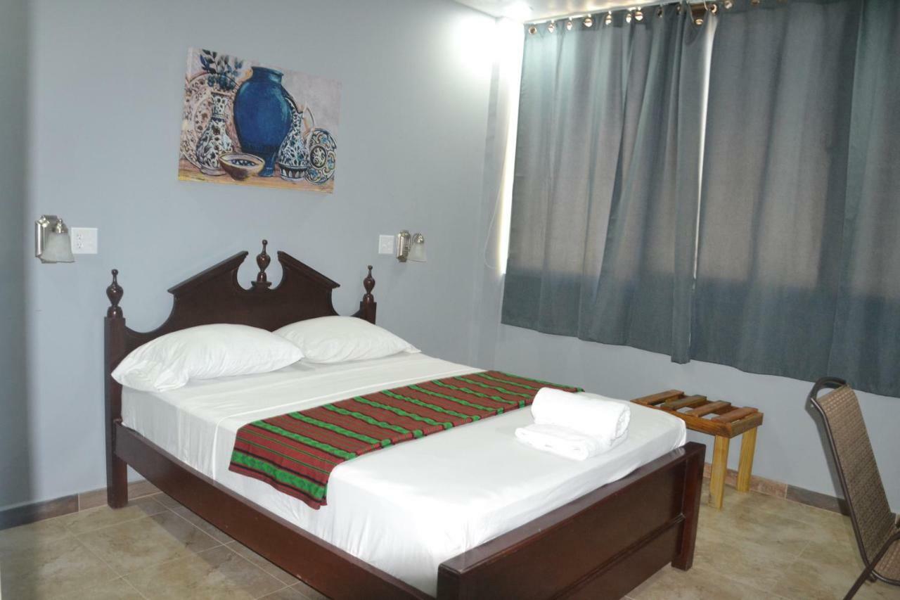 Maya Bella Downtown Hotel San Ignacio Exteriör bild